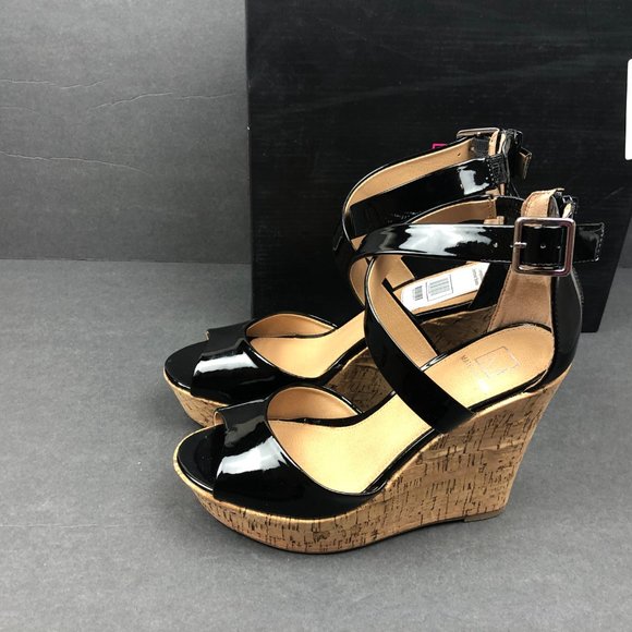 NWB Material Girl Women's Patent Leather Wedges - Picture 4 of 5